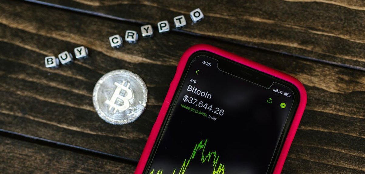 The Future of Decentralized Autonomous Organizations (DAOs) in Crypto Trading